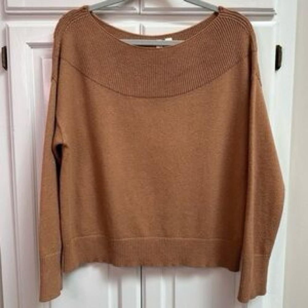 Moth by Anthropologie Camel Tan Boat Neck Sweater Size Small
Moth